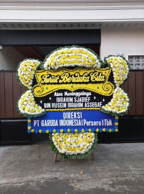 Papan Bunga Duka di Kwadungan Gunung