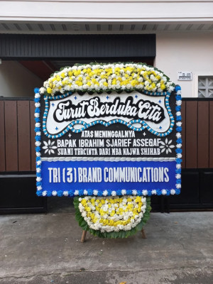 Papan Bunga Duka di Kwadungan Gunung